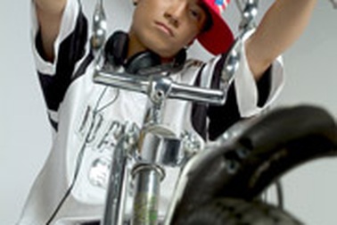 Mr Dee: “Tôi chỉ là một gã ngông trên sân khấu ca nhạc”