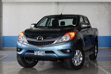 Xe Mazda BT-50 phiên bản mới ra mắt thị trường Việt Nam