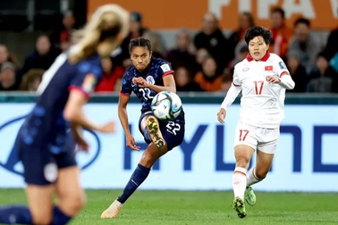 Tiền đạo Hà Lan tiết lộ bí quyết giúp đội nhà thắng đậm tuyển nữ Việt Nam