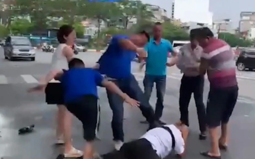 Đối tượng hành hung phóng viên Đài Hà Nội có thể đối diện hình phạt nào? - 1 Đối tượng hành hung phóng viên Đài Hà Nội có thể đối diện hình phạt nào? - 1