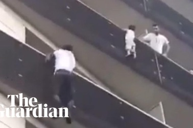 "Người Nhện" ở Pháp