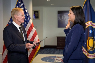 Người phụ nữ gốc Việt làm giám đốc tài chính NASA