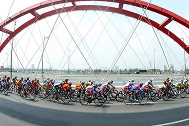Giải đua xe đạp cúp truyền hình TPHCM 2015: Non sông liền một dải
