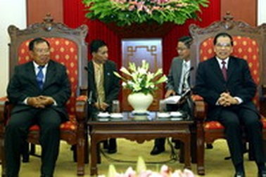 Ưu tiên phát triển quan hệ hữu nghị đặc biệt Việt - Lào