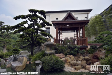 Đại gia chịu chơi chi đến 285 tỷ đồng trang trí sân vườn