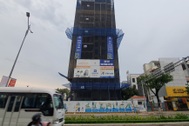 Chủ cao ốc sát sân bay Đà Nẵng bị phạt 150 triệu đồng vì xây dựng sai phép