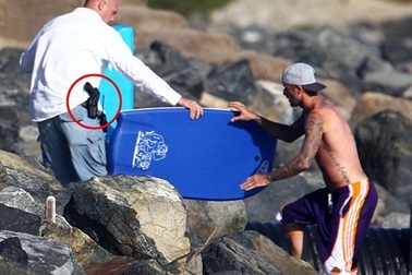 Beckham thuê vệ sĩ riêng bảo vệ gia đình ở Malibu