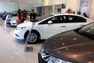 Mỗi tháng, người Việt chi hơn 234 triệu USD nhập xe hơi