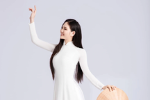 Hoa hậu 18 tuổi Nguyễn Mai Anh: "Nhà trường hết sức tạo điều kiện cho tôi"