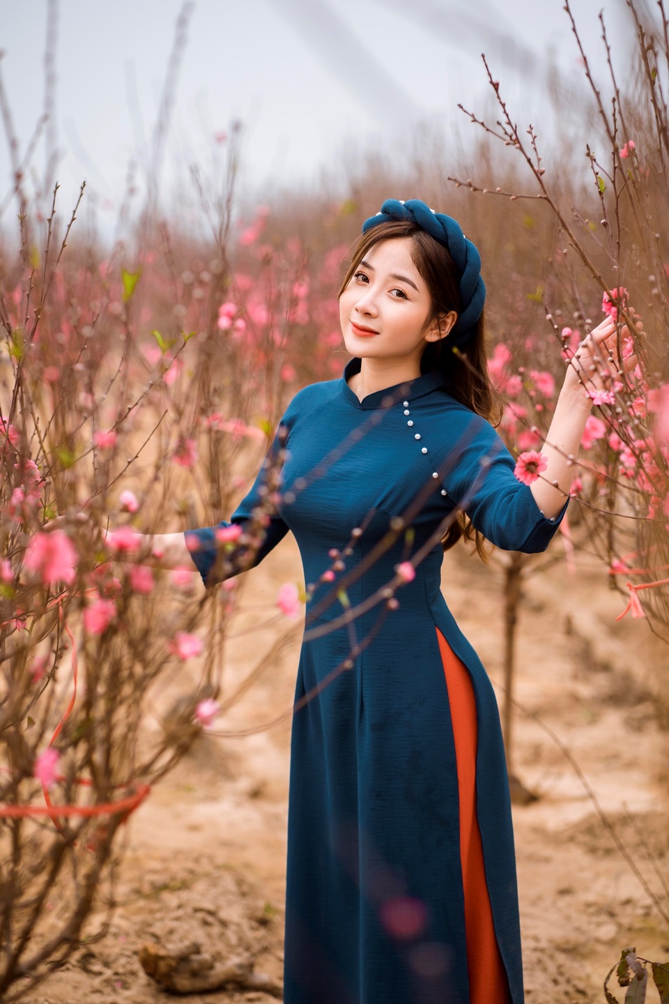 Nữ sinh Báo chí xúng xính áo dài đón Xuân sang - 12 Nữ sinh Báo chí xúng xính áo dài đón Xuân sang - 12