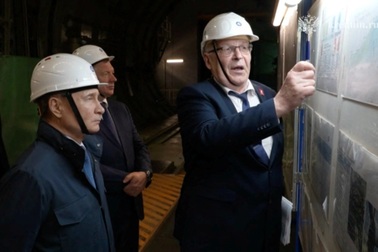 Ukraine "đốt nóng" mặt trận Kursk, Tổng thống Putin chỉ đạo khẩn