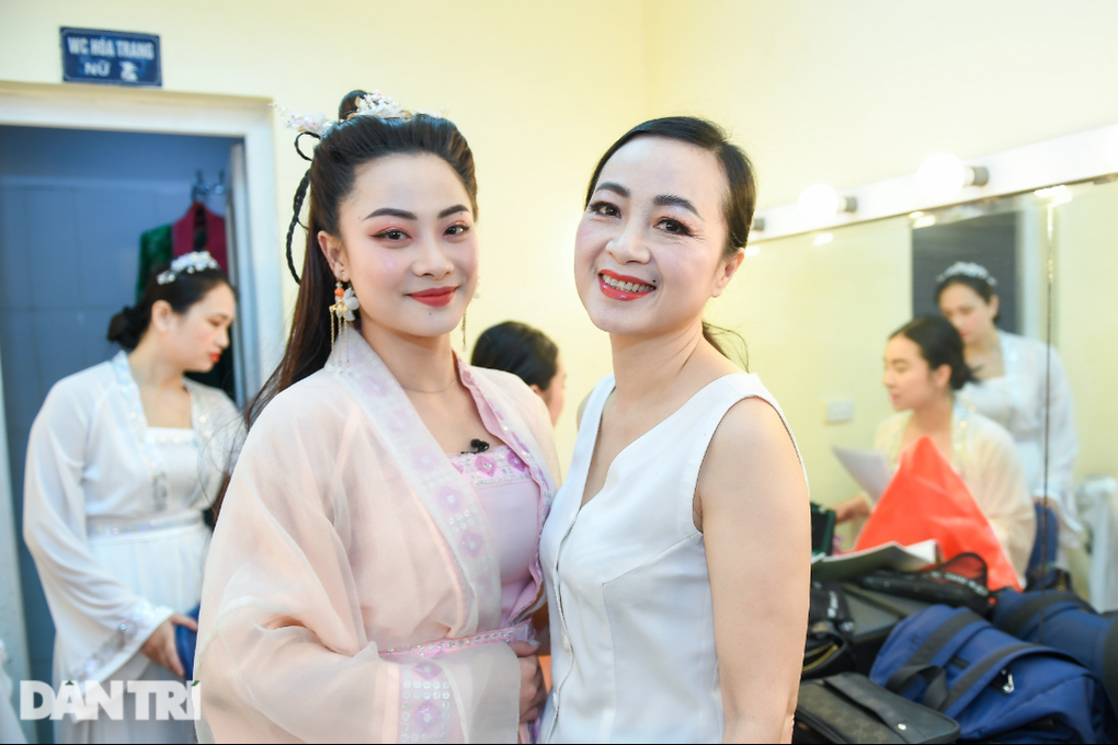 Dàn sao Gió qua miền tối sáng sau 25 năm: Người ở ẩn, người bỏ nghề diễn - 5 Dàn sao Gió qua miền tối sáng sau 25 năm: Người ở ẩn, người bỏ nghề diễn - 5