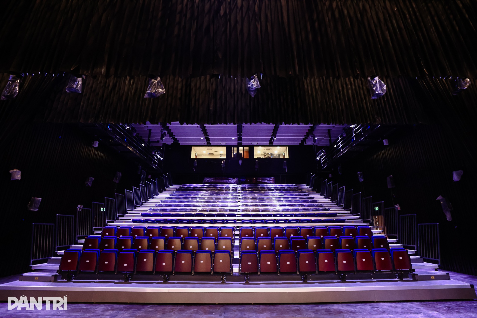 Cận cảnh rạp xiếc có khán phòng chính 2.000 chỗ ngồi sắp hoạt động ở TPHCM - 8