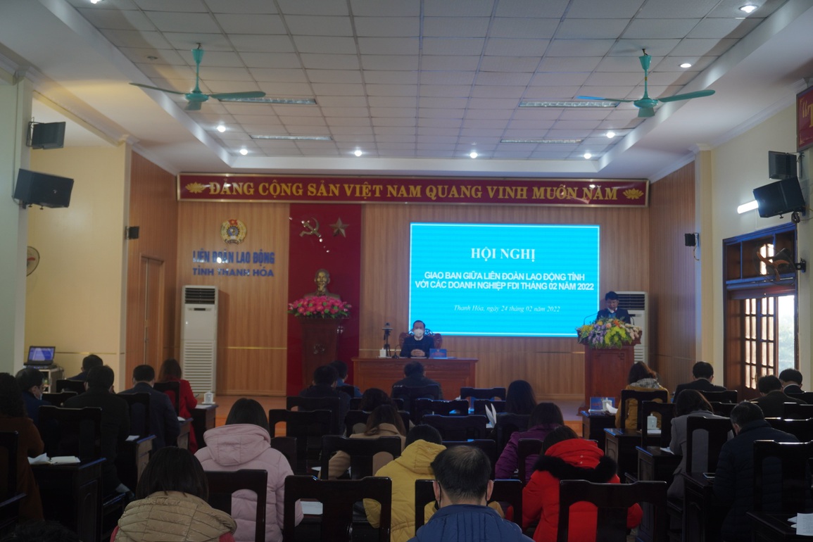 Công nhân là F0 điều trị tại nhà gặp khó với thủ tục hưởng BHXH - 1 Công nhân là F0 điều trị tại nhà gặp khó với thủ tục hưởng BHXH - 1