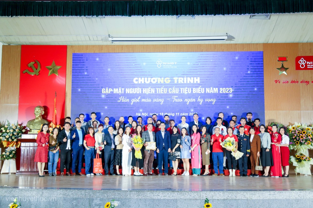 Những người vật lộn tăng cường sức khỏe để... được hiến máu - 4 Những người vật lộn tăng cường sức khỏe để... được hiến máu - 4