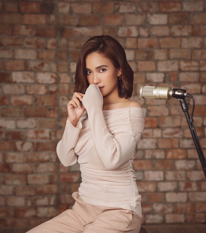 Ái Phương mở bát The Ai Phuong Show 3 với hit của Thanh Duy, Juky San khai trương series cover nhạc Hoa với bản OST kinh điển - Ảnh 4. Ái Phương mở bát The Ai Phuong Show 3 với hit của Thanh Duy, Juky San khai trương series cover nhạc Hoa với bản OST kinh điển - Ảnh 4.