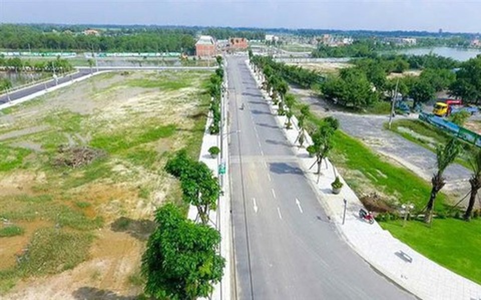 Nóng chuyện giá đất: Giá nhà nước kém xa giá thị trường, thất thu vô cùng lớn - 1 Nóng chuyện giá đất: Giá nhà nước kém xa giá thị trường, thất thu vô cùng lớn - 1