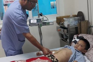 Cứu sống bệnh nhi dập tụy, vỡ tá tràng, gan