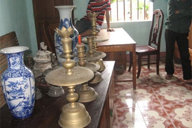 Bắt đạo chích 70 tuổi “ghé thăm” miếu làng