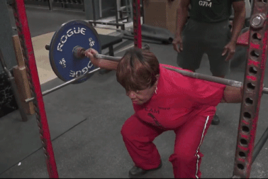 Bí kíp của cụ bà 79 tuổi nâng tạ 180kg, lập 19 kỷ lục thế giới