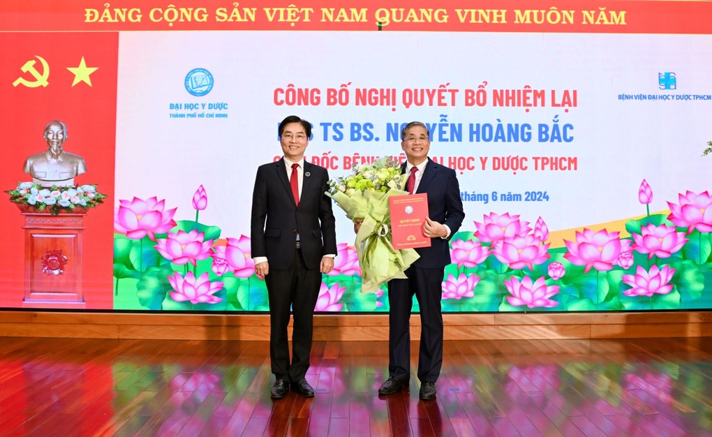 Bệnh viện Đại học Y Dược TPHCM có giám đốc nhiệm kỳ mới - 1 Bệnh viện Đại học Y Dược TPHCM có giám đốc nhiệm kỳ mới - 1