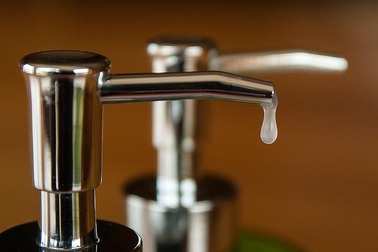 Xà phòng diệt khuẩn tốt hay xấu?