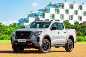 Thêm phiên bản, giảm giá bán có giúp Nissan Navara cạnh tranh Ford Ranger?