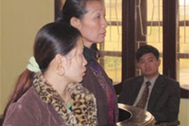 Làm nhục người khác chỉ bị 9 tháng tù treo?