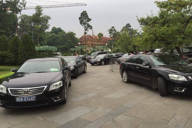 Năm 2017 không mua xe công cho cấp Thứ trưởng trở xuống