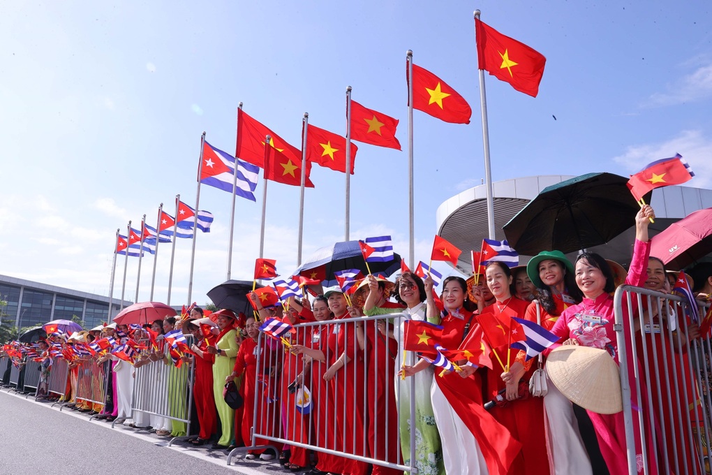 Bí thư Thứ nhất, Chủ tịch nước Cuba bắt đầu thăm cấp Nhà nước tới Việt Nam - 3 Bí thư Thứ nhất, Chủ tịch nước Cuba bắt đầu thăm cấp Nhà nước tới Việt Nam - 3