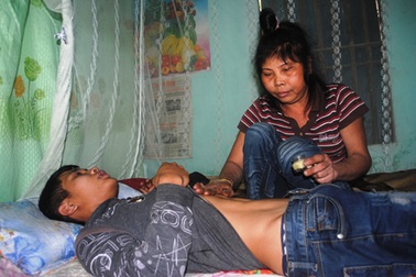 Kiếp làm vợ xứ người