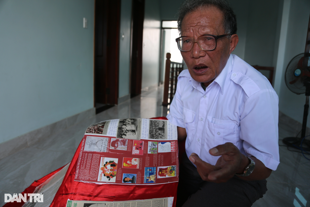 Kiện tướng cày và hơn nửa thế kỷ sưu tầm tư liệu quý về Bác Hồ - 2 Kiện tướng cày và hơn nửa thế kỷ sưu tầm tư liệu quý về Bác Hồ - 2