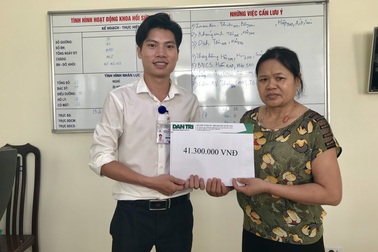 Bạn đọc Dân trí tiếp tục giúp đỡ chàng trai một tay dành cơ hội cứu mẹ