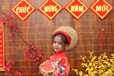 Sắc đỏ bé chọn