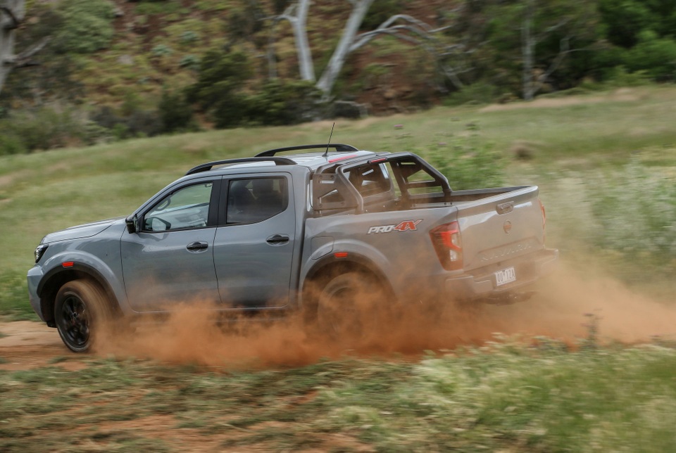 Nissan Navara 2021 xuất kích, sẵn sàng đấu với Ford Ranger - 14 Nissan Navara 2021 xuất kích, sẵn sàng đấu với Ford Ranger - 14