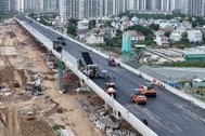 Vành đai 3 TPHCM trước nguy cơ chậm về đích vì thiếu bê tông nhựa