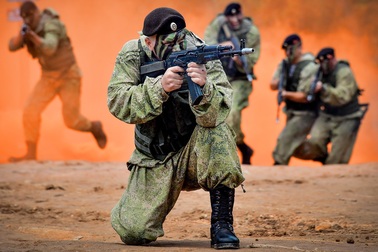 Triều Tiên vừa phóng tên lửa mạnh nhất, Nga tập trận sát biên giới