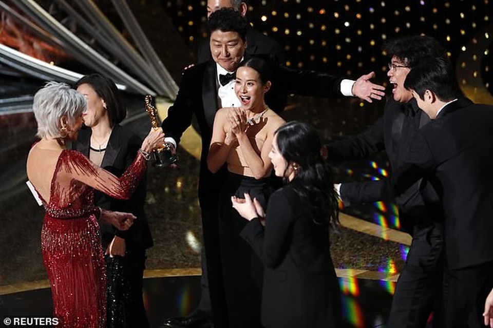 Dạy thêm toán cho “cậu ấm” giúp đạo diễn “Ký sinh trùng” làm nên siêu phẩm - 5 Dạy thêm toán cho “cậu ấm” giúp đạo diễn “Ký sinh trùng” làm nên siêu phẩm - 5