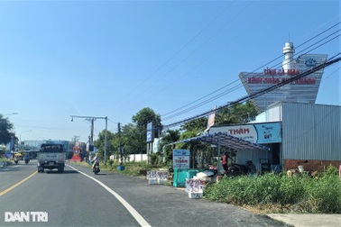 Người vùng cam, đỏ chưa tiêm vaccine khi đến Cà Mau phải cách ly 7 ngày