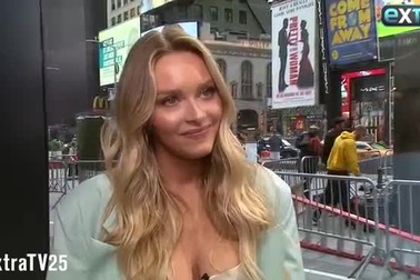 Camille Kostek khoe ảnh bìa tạp chí áo tắm