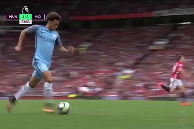 MU - Man City: De Bruyne sút đập cột dọc