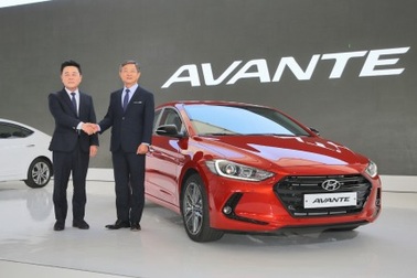 Hyundai Avante thế hệ mới - Dài rộng hơn
