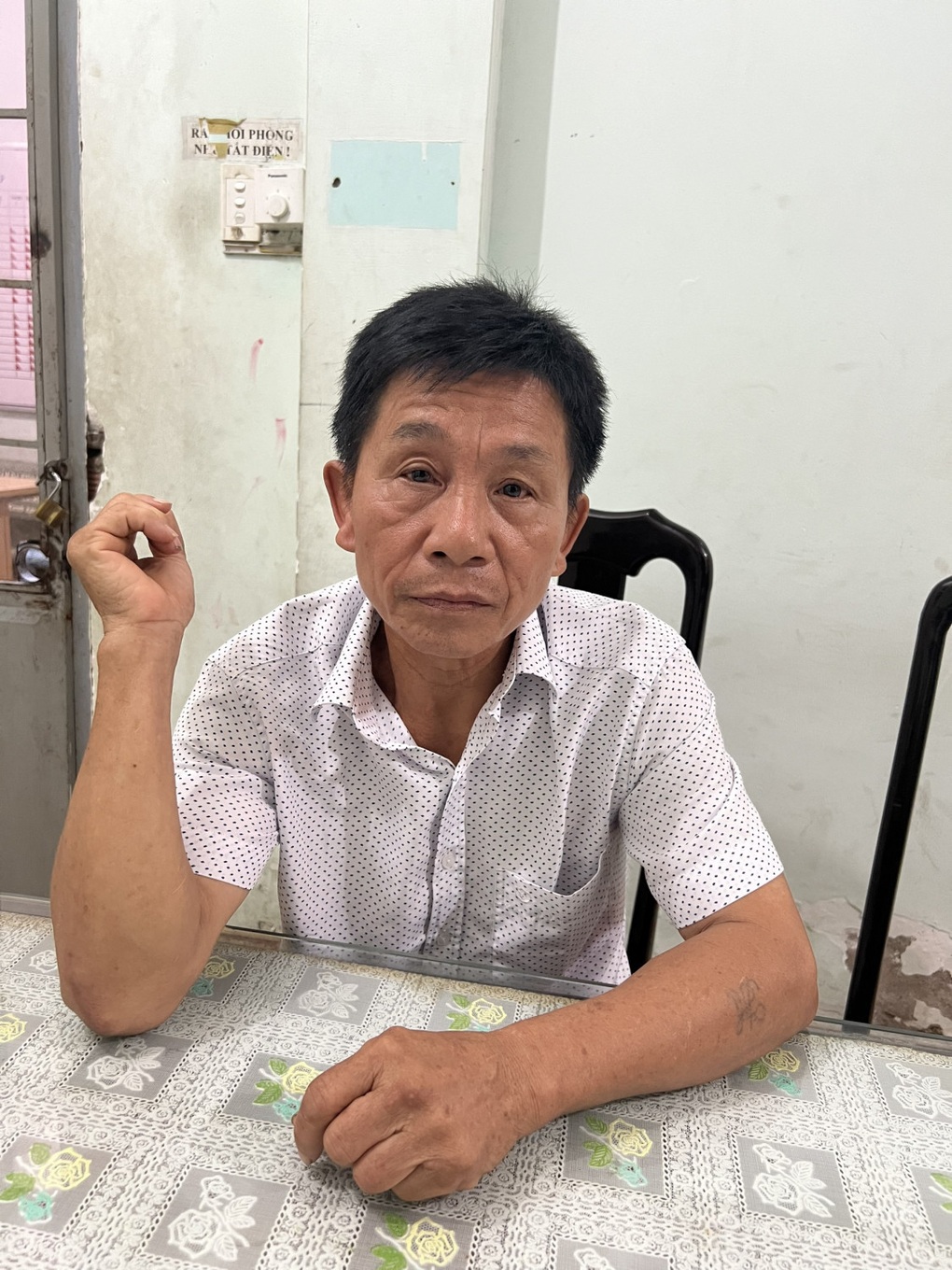 Bắt đối tượng truy nã đặc biệt nguy hiểm đã trốn 26 năm - 1 Bắt đối tượng truy nã đặc biệt nguy hiểm đã trốn 26 năm - 1