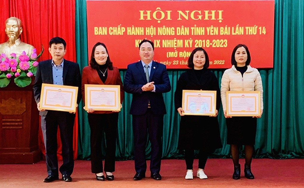 Nông dân Yên Bái học và làm theo Bác - 1 Nông dân Yên Bái học và làm theo Bác - 1