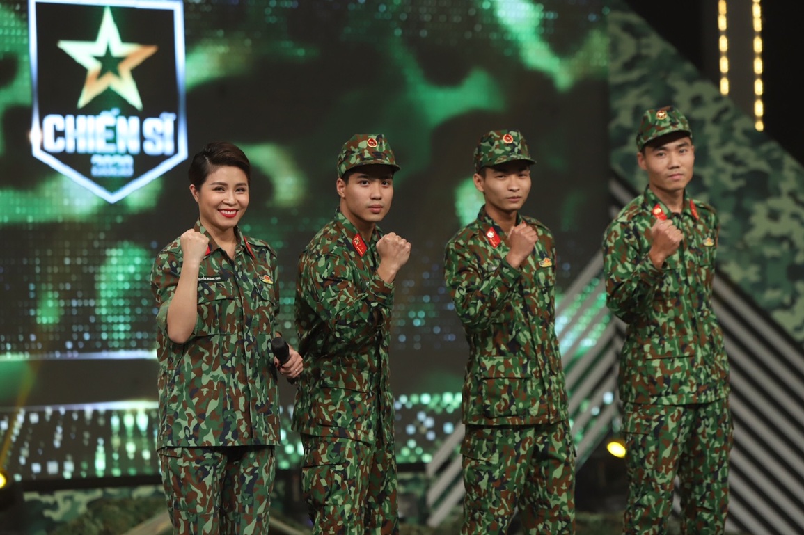 BTV Hoàng Linh Chúng tôi là chiến sĩ tiết lộ kỉ niệm xúc động dịp 22/12 - 6 BTV Hoàng Linh Chúng tôi là chiến sĩ tiết lộ kỉ niệm xúc động dịp 22/12 - 6