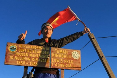 Chàng trai Việt “lớn cùng những đỉnh núi”