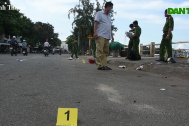 Hiện trường vụ tài xế Mercedes truy đuổi tông chết người