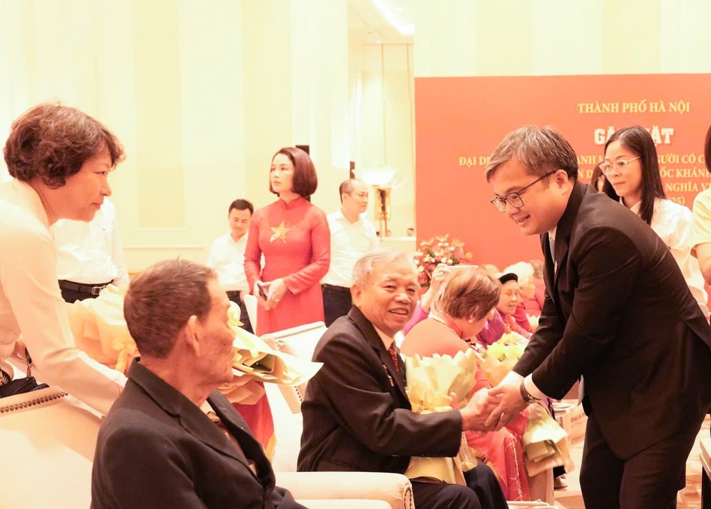 Hà Nội gặp mặt, tri ân Mẹ Việt Nam Anh hùng, người có công với cách mạng - 2 Hà Nội gặp mặt, tri ân Mẹ Việt Nam Anh hùng, người có công với cách mạng - 2