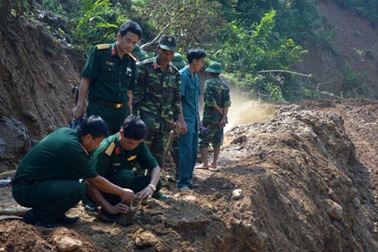 Thu gom xác máy bay Mỹ rơi thời chiến tại Yên Bái