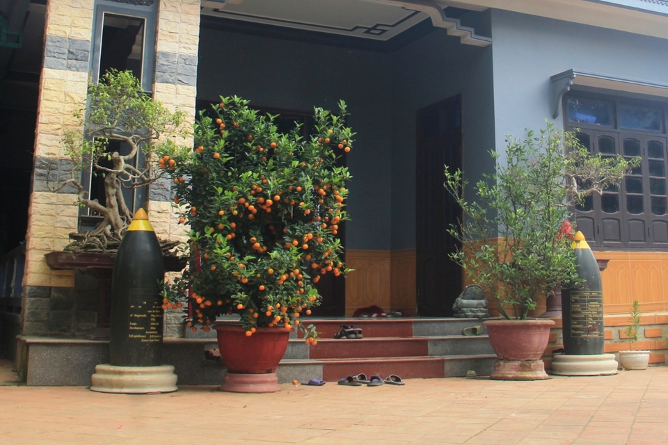 Kỳ lạ người đàn ông chi hơn 500 triệu đồng để chơi bom - 3 Kỳ lạ người đàn ông chi hơn 500 triệu đồng để chơi bom - 3